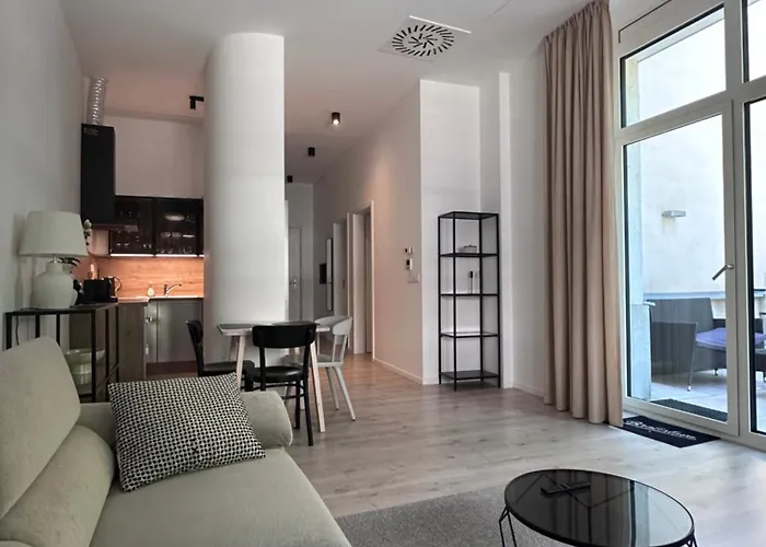 Bezrucova - 2 Bedrooms, Terrace And Free Garage Parking Apartamento *